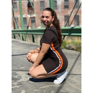 Meet your Posher, Sharon